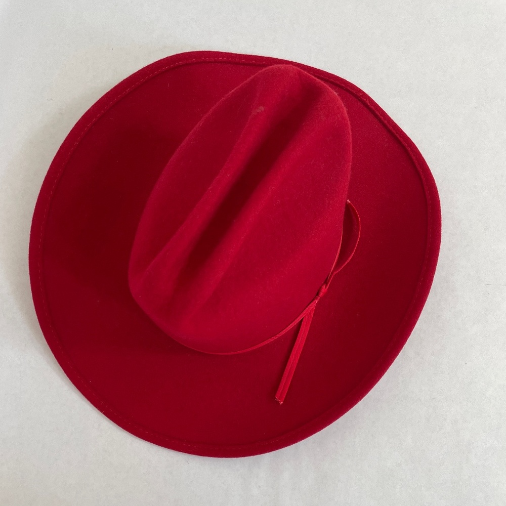 Red Cowgirl / Cowboy hat youth size M  wool